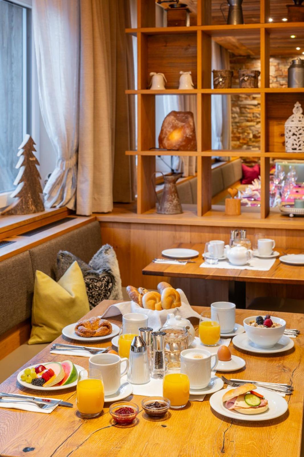 Wander- Und Wellnesshotel Kanzler Bad Mitterndorf Esterno foto