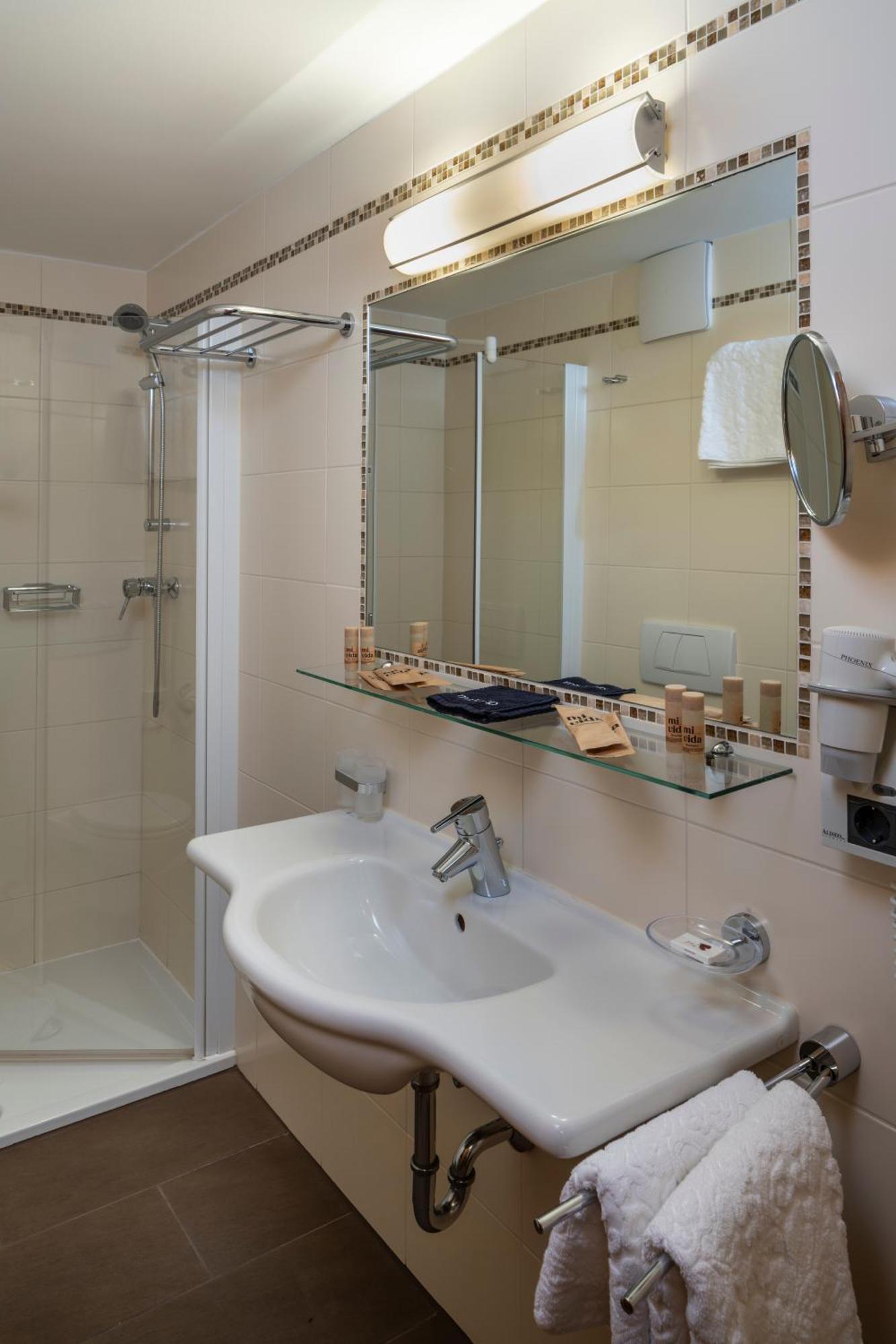 Wander- Und Wellnesshotel Kanzler Bad Mitterndorf Esterno foto